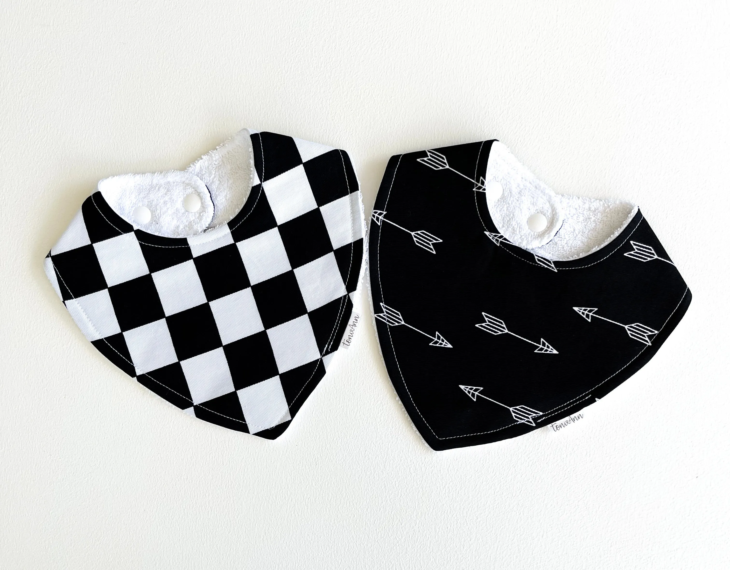 Monochrome