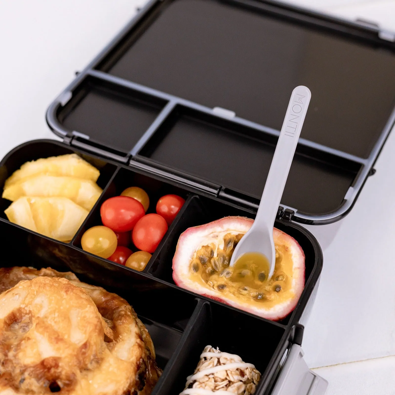 MONTIICO OUT & ABOUT CUTLERY SET - MONOCHROME